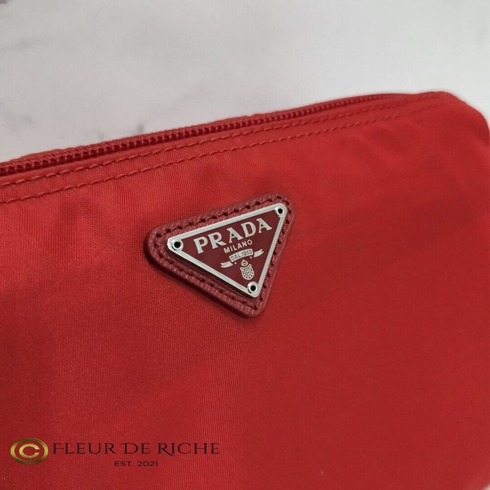 Prada Necessaire Tessuto Nylon Medium Toiletry Clutch Case Red Rosso 1NA012 - Picture 3 of 11